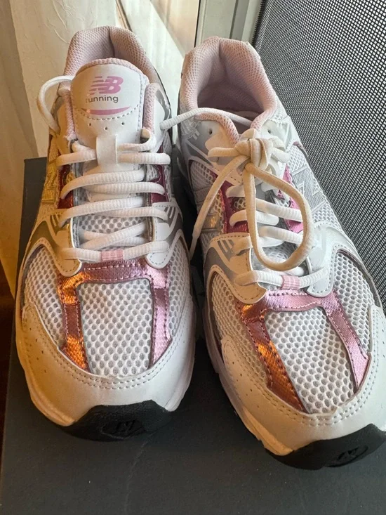 New Balance Women's Athletic Sneakers in Pink and White - Picture 4 of 5